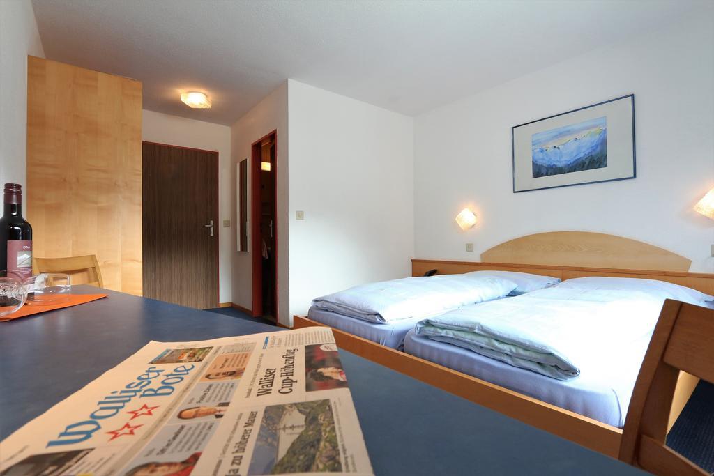 Hotel Garni Domino Saas-Fee Luaran gambar